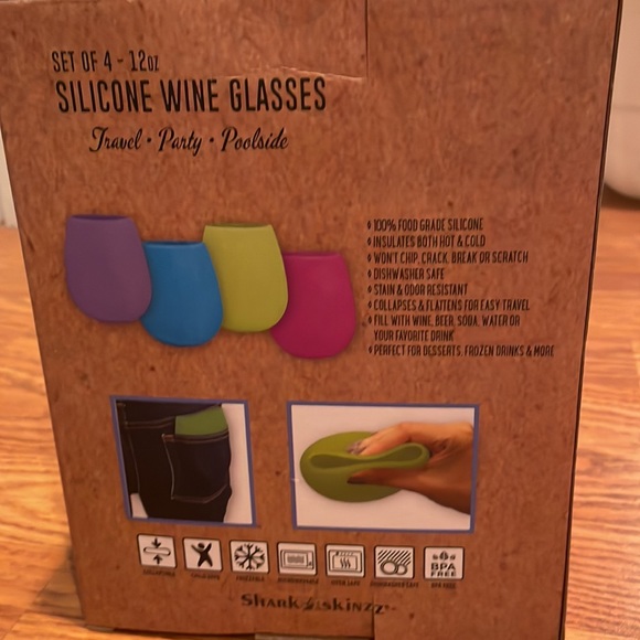 12 oz silicone wine glasses - Picture 2 of 2